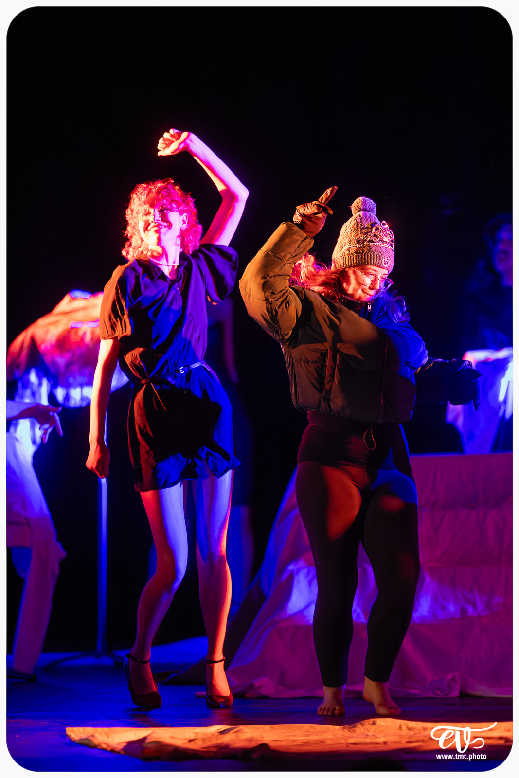 BLANCHE-NEIGE FOUTUE FORET